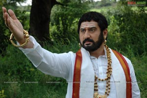 Suman as Srihara Sastry in Guravaaram