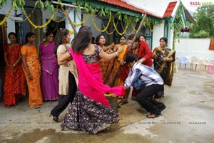 Navadeep, Rahul, Srinivas, Sradha Das, Soumya, Sanjana