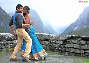 Jeeva, Karthika