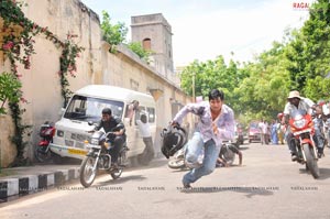 Jeeva, Karthika