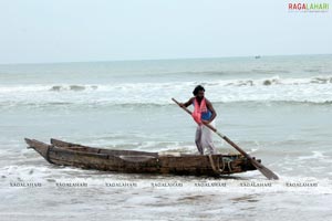 Arjun, Deepika, Babi, Srikanth Raju, Suresh