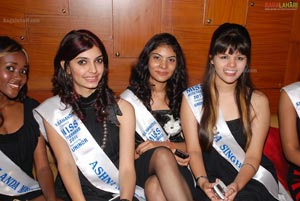 Pre Event Party - Miss Hyderabad 2011 - Bottles & Chimney - September 29 2011