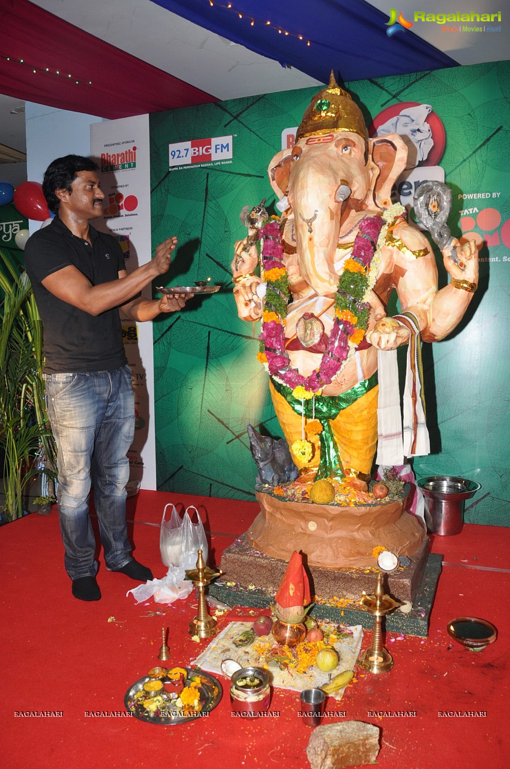 Hero Suneel at BIG FM and Bharathi Cement's Big Green Ganesha