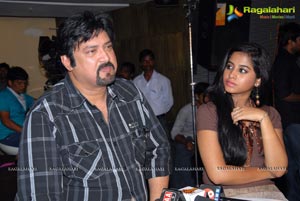 Break Up Telugu Movie Press Meet