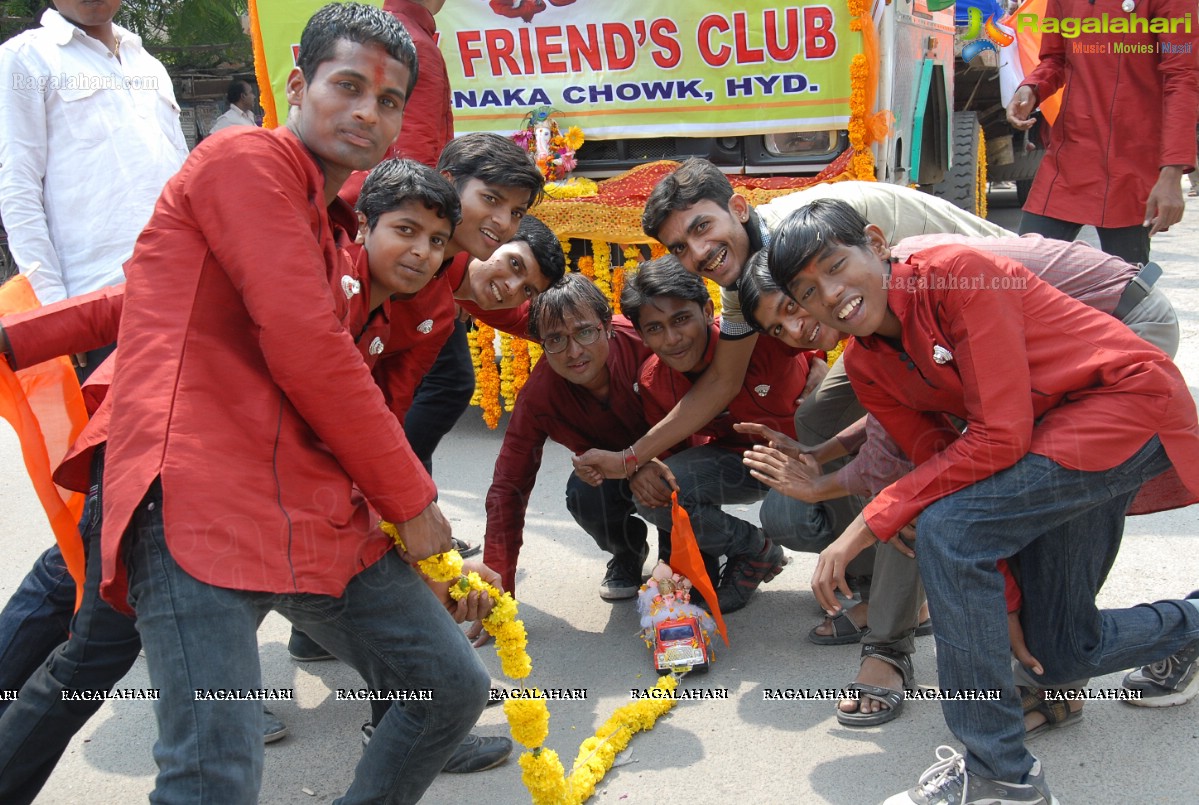 Charminar Ganesh Idols Nimajjanam Rally