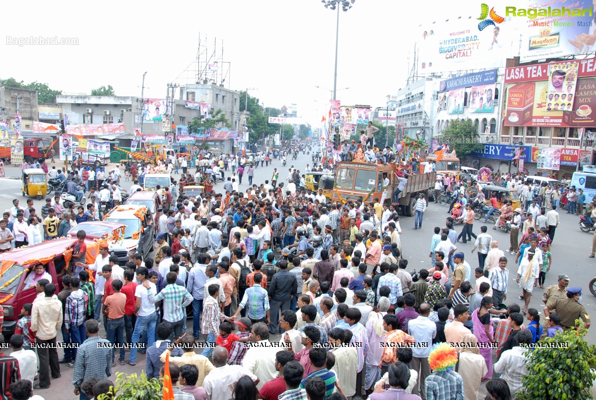 Charminar Ganesh Idols Nimajjanam Rally