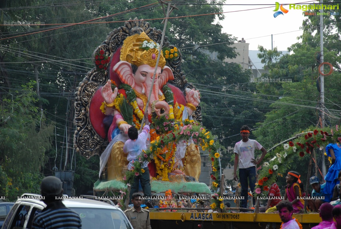 Charminar Ganesh Idols Nimajjanam Rally