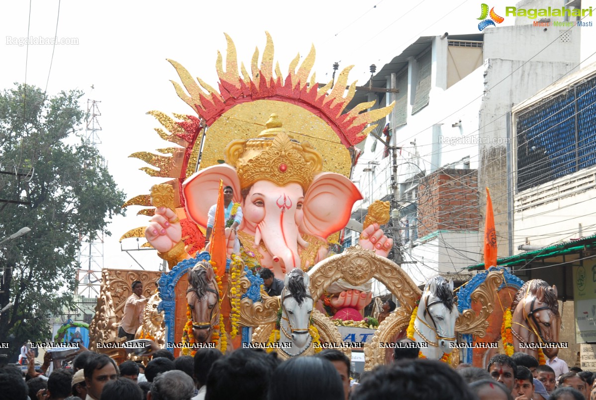 Charminar Ganesh Idols Nimajjanam Rally