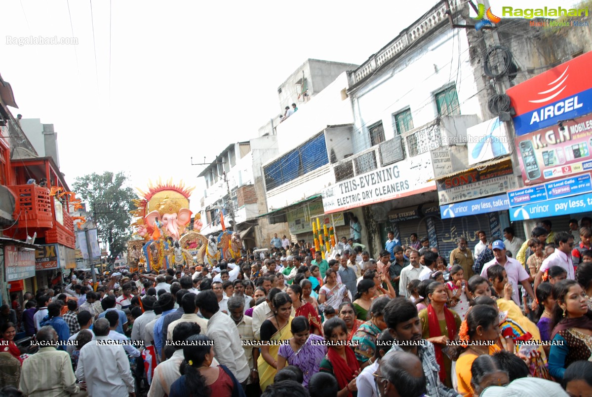 Charminar Ganesh Idols Nimajjanam Rally