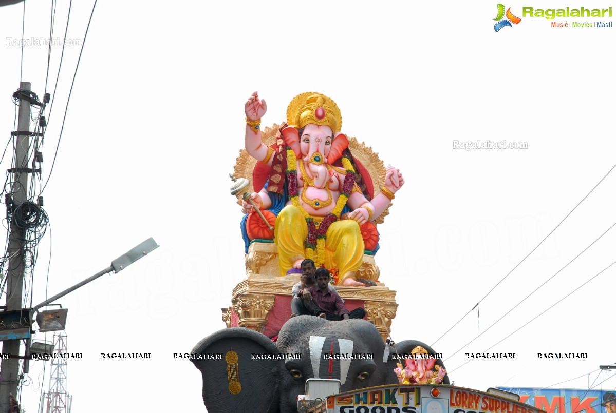 Charminar Ganesh Idols Nimajjanam Rally