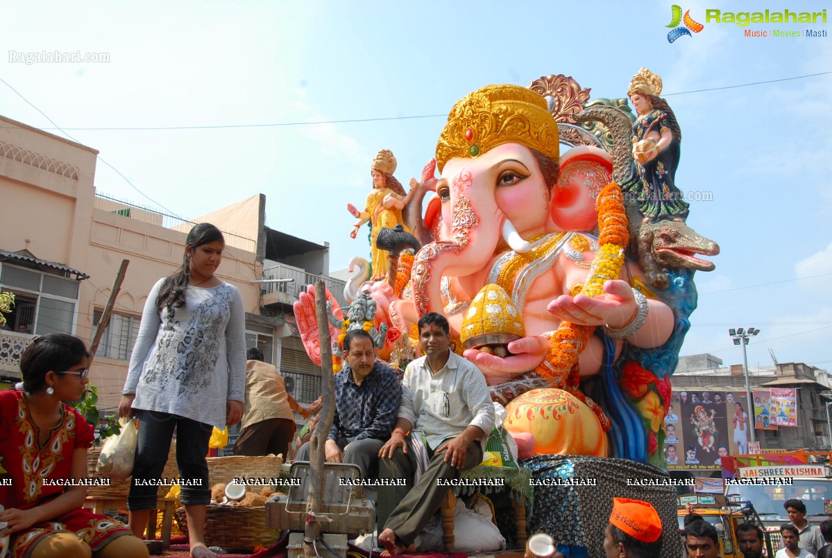 Charminar Ganesh Idols Nimajjanam Rally