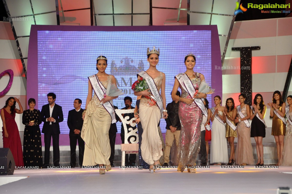 I AM She 2012 Grand Finale at Leonia Holistic Destination