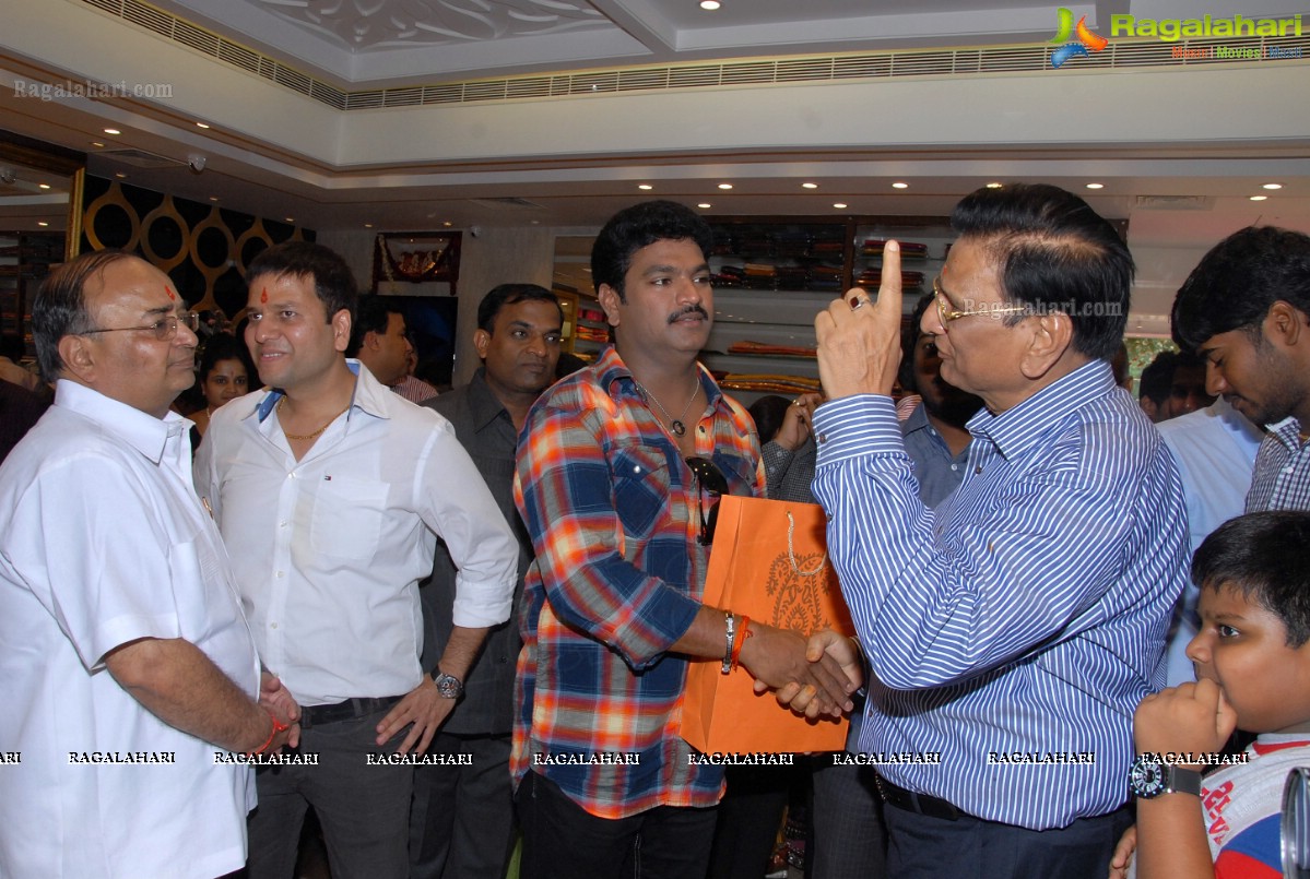 Kala Kunj Launches outlet at Kukatpally, Hyderabad
