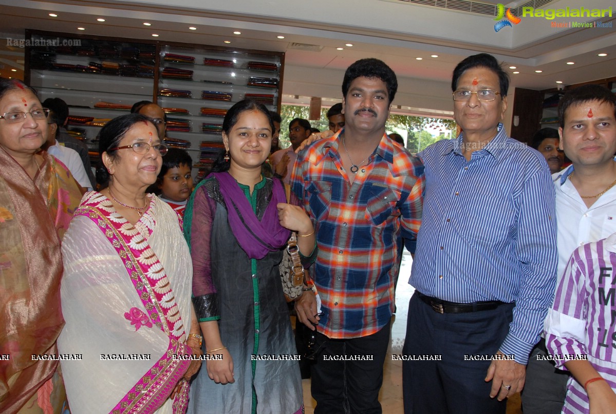 Kala Kunj Launches outlet at Kukatpally, Hyderabad