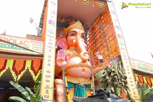Maha Laddu Khairatabad Ganesh 2012