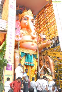 Maha Laddu Khairatabad Ganesh 2012