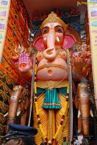 Maha Laddu Khairatabad Ganesh 2012