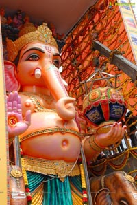 Maha Laddu Khairatabad Ganesh 2012