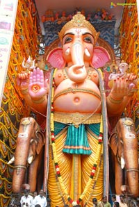 Maha Laddu Khairatabad Ganesh 2012