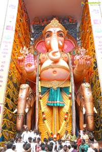 Maha Laddu Khairatabad Ganesh 2012