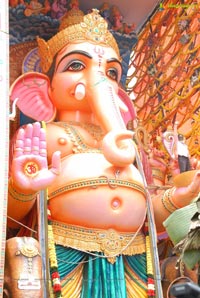 Maha Laddu Khairatabad Ganesh 2012