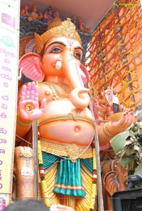 Maha Laddu Khairatabad Ganesh 2012