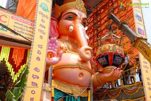 Maha Laddu Khairatabad Ganesh 2012