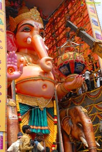 Maha Laddu Khairatabad Ganesh 2012