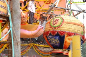 Maha Laddu Khairatabad Ganesh 2012