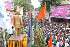 Maha Laddu Khairatabad Ganesh 2012