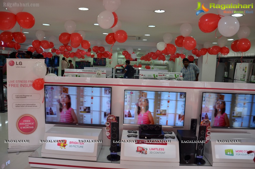 LG Launches Exciting Brand Experience For Hyderabad Customers