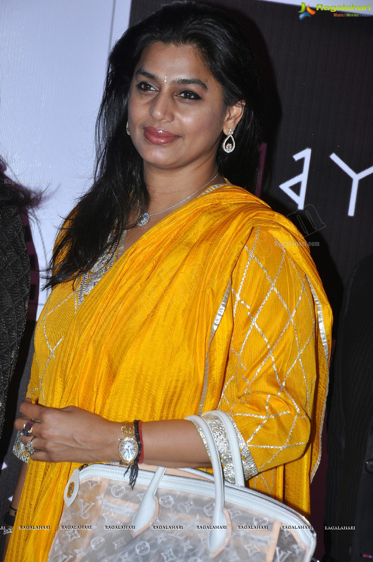 Pinky Reddy launches Kimaya Fashions, Hyderabad