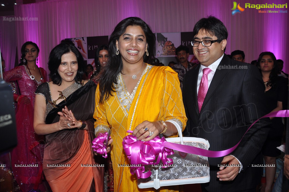 Pinky Reddy launches Kimaya Fashions, Hyderabad