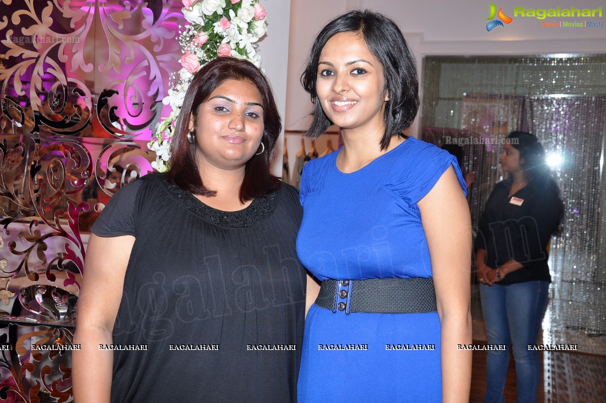 Pinky Reddy launches Kimaya Fashions, Hyderabad