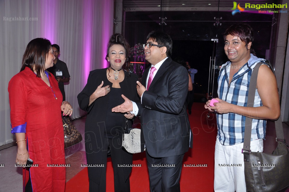 Pinky Reddy launches Kimaya Fashions, Hyderabad