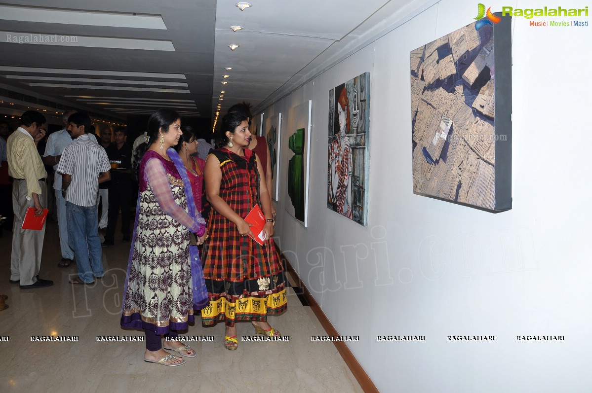 Dr.Praveen Jagarlamudi's Art Exhibition at Muse Art Gallery