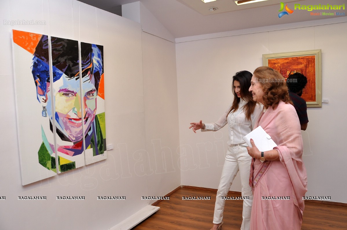 Reflections by Zainab Ravdee at Kalakriti Art Gallery