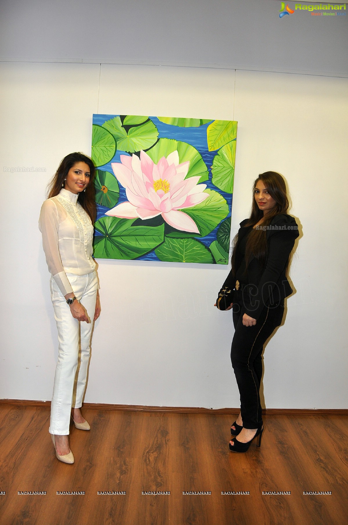 Reflections by Zainab Ravdee at Kalakriti Art Gallery