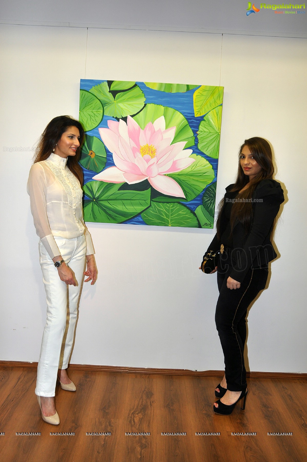 Reflections by Zainab Ravdee at Kalakriti Art Gallery