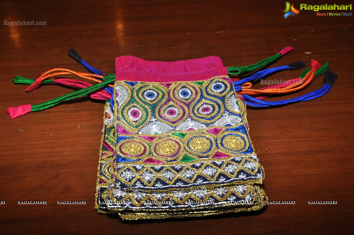 Shrujan ‘Kutchi Hand Embroidery’ Exhibition