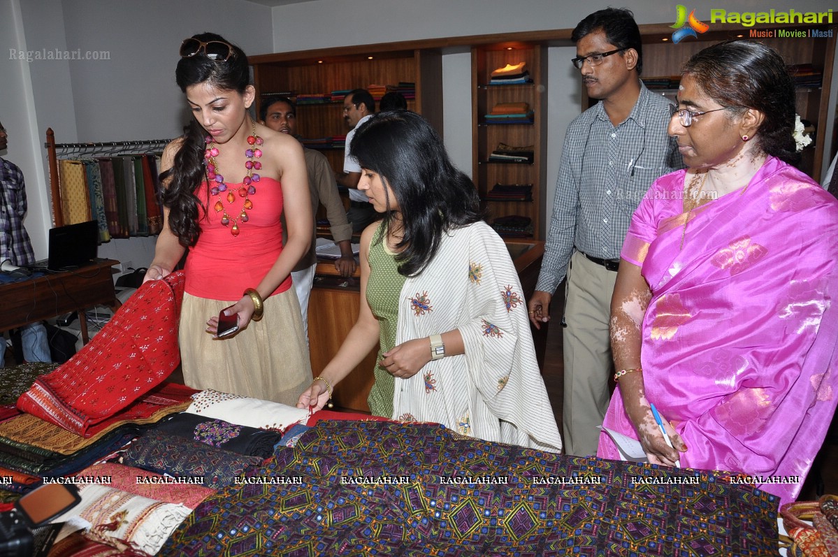 Shrujan ‘Kutchi Hand Embroidery’ Exhibition