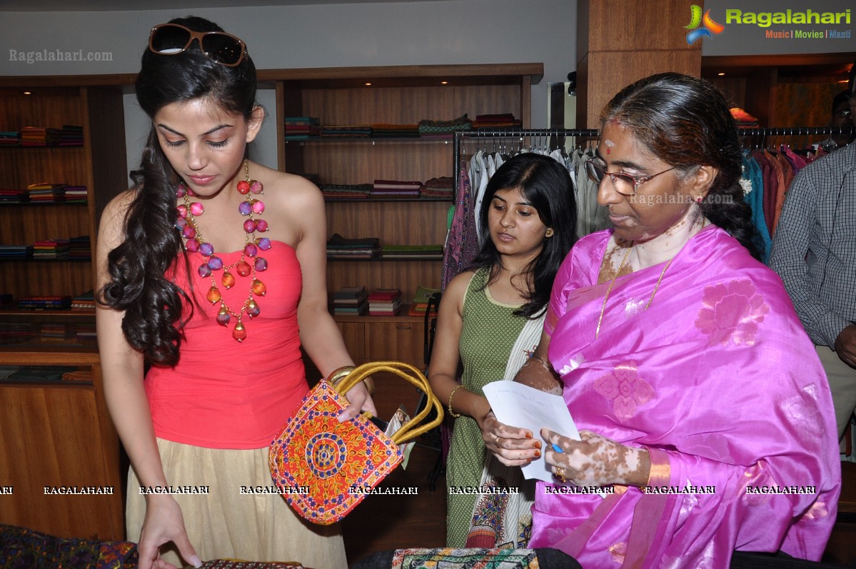 Shrujan ‘Kutchi Hand Embroidery’ Exhibition