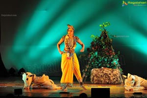 Classical Dancer Shobana