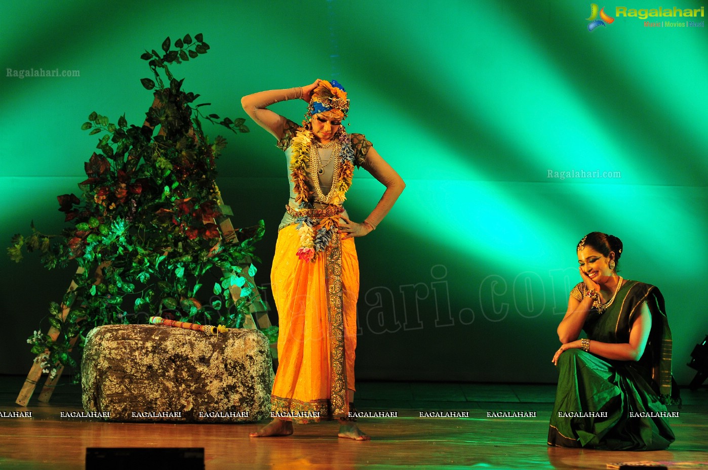 Krishna - A Multimedia Dance Drama by Shobana and Troupe