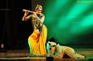 Classical Dancer Shobana