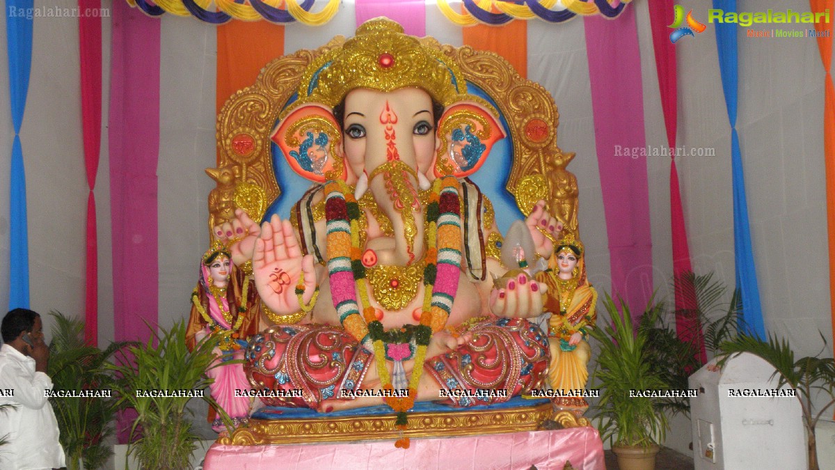 Hyderabad Ganesh Idols (Set 2)