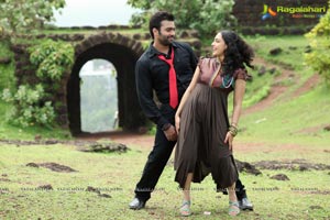 Okkadine Nithya Menen Nara Rohith