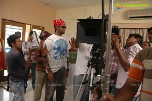 Vennela Kishore Vennela One and Half Working Stills