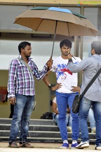 Aadumagadura Bujji working Stills