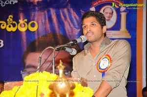 Allu Ramalingaiah National Award Ceremony 2013